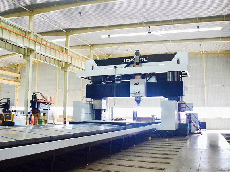 动梁动台式龙门加工中心