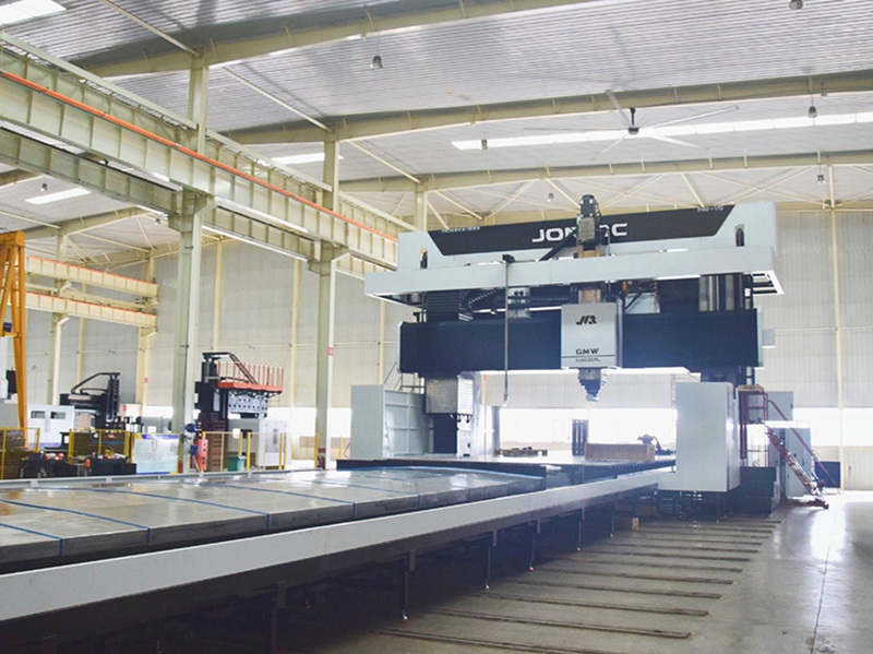 动梁动台式龙门加工中心.jpg 动梁动台式龙门加工中心.jpg